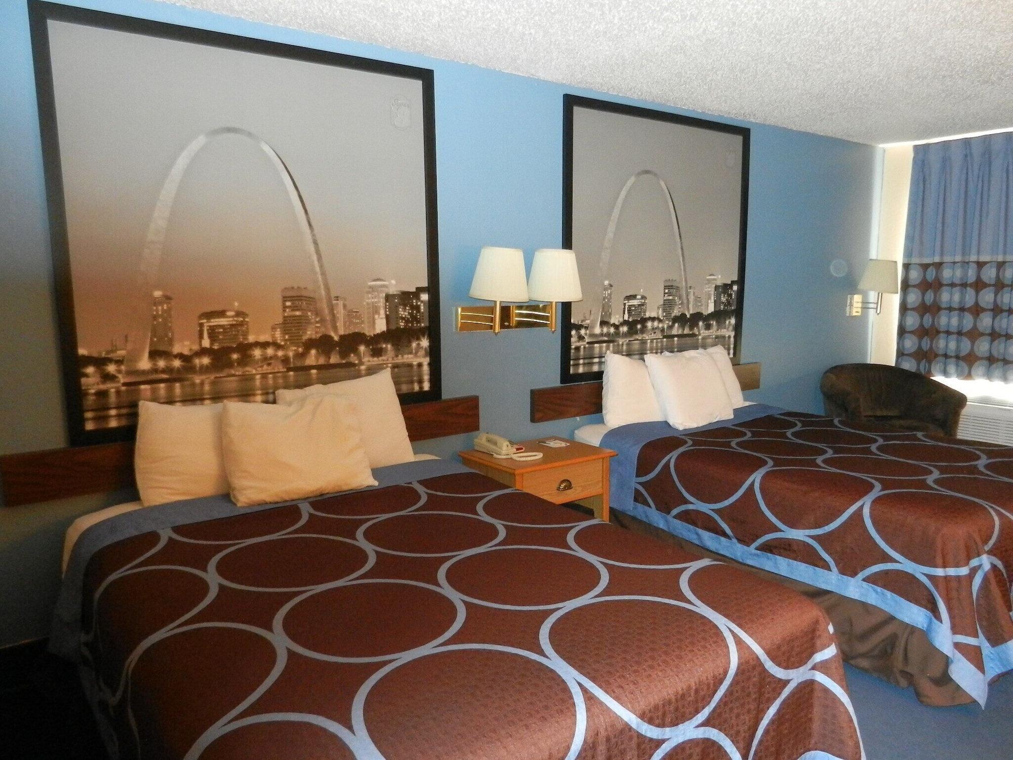 Super 8 By Wyndham Potosi Hotel Exterior photo