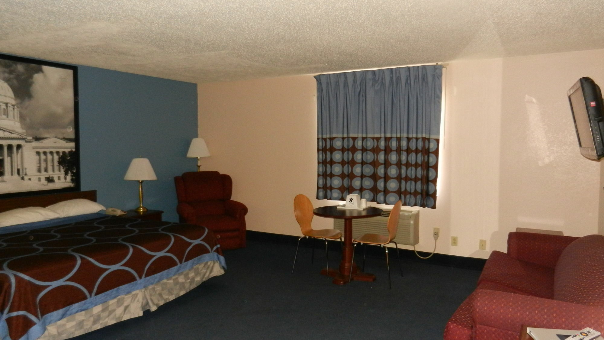 Super 8 By Wyndham Potosi Hotel Exterior photo